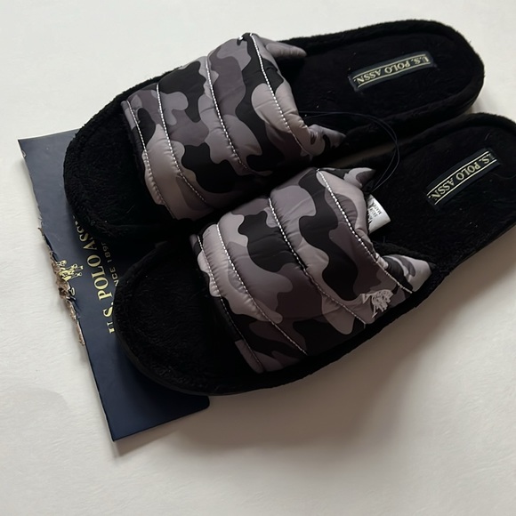U.S Polo Assn Camo Slippers / New - Picture 2 of 5